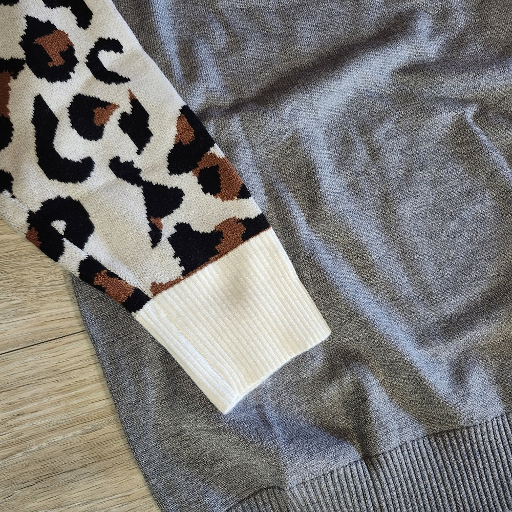 Super Soft🔥Leopard sleeve Sweater Top✨️ - Picture 9 of 14